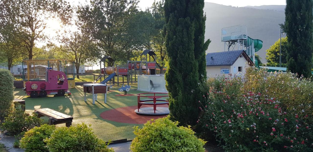 Camping Familial - Parc Aquatique - Grande Aire De Jeux A La Montagne Agos-Vidalos Eksteriør bilde