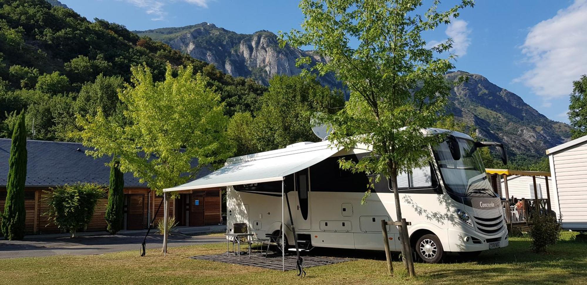 Camping Familial - Parc Aquatique - Grande Aire De Jeux A La Montagne Agos-Vidalos Eksteriør bilde